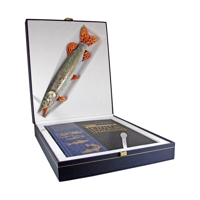 A gift set "Shchuchy" with the book "The Big Book of Russian fishing" and pike figurines